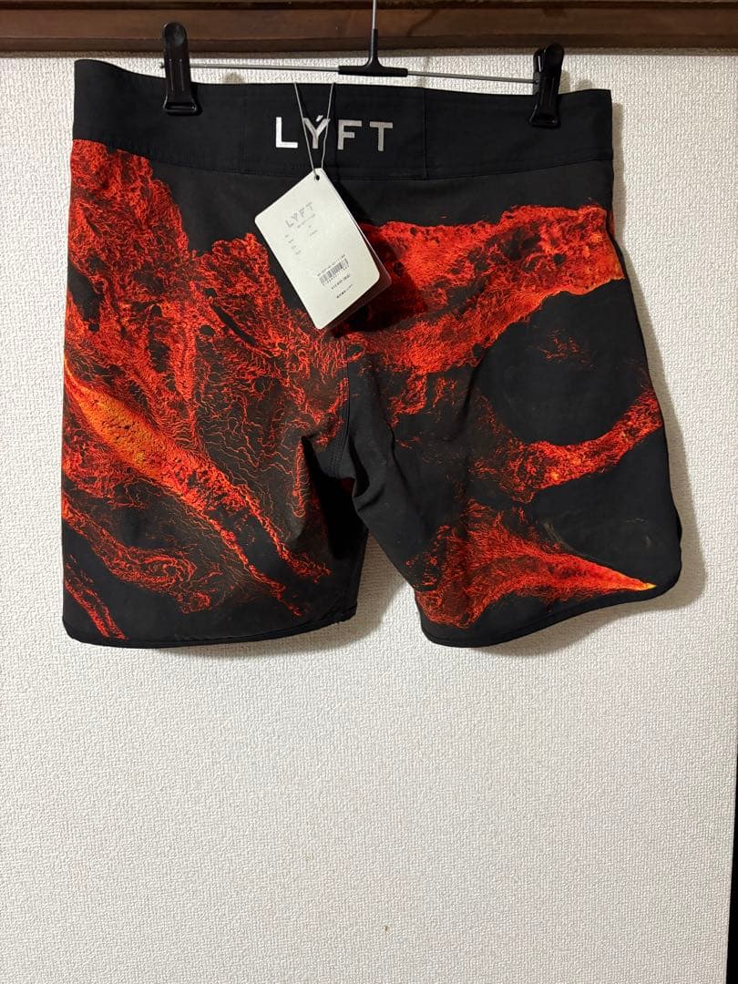 【完売品】LYFT グラフィックステージショーツ Mサイズ ブラック/オレンジ