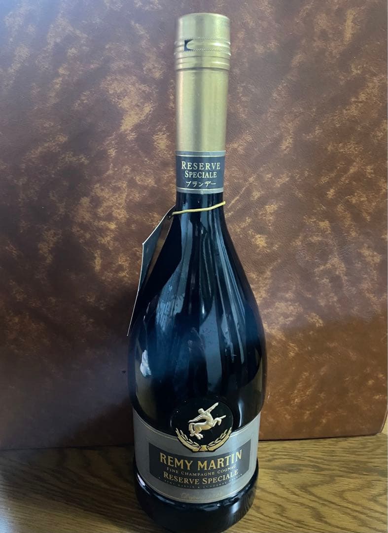 ウイスキー REMY MARTIN RESERVE SPECIALE