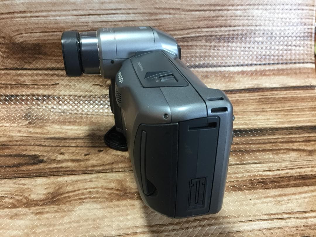 撮影再生ダビングOK　SHARP　VL-DH4000　付属品あり　液晶大画面