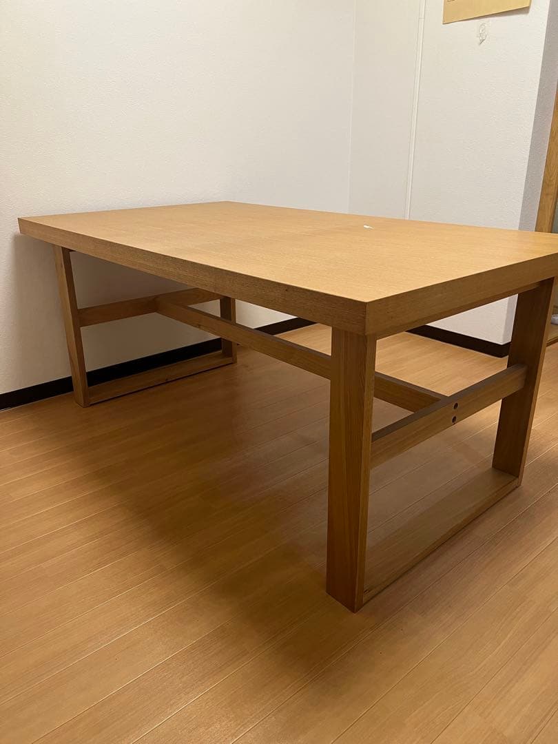 ニトリ　ロータイプ　木製ダイニングテーブル　椅子別売り