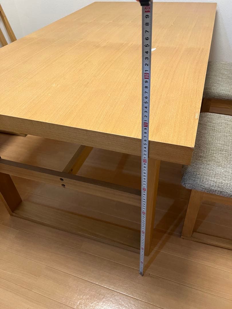 ニトリ　ロータイプ　木製ダイニングテーブル　椅子別売り