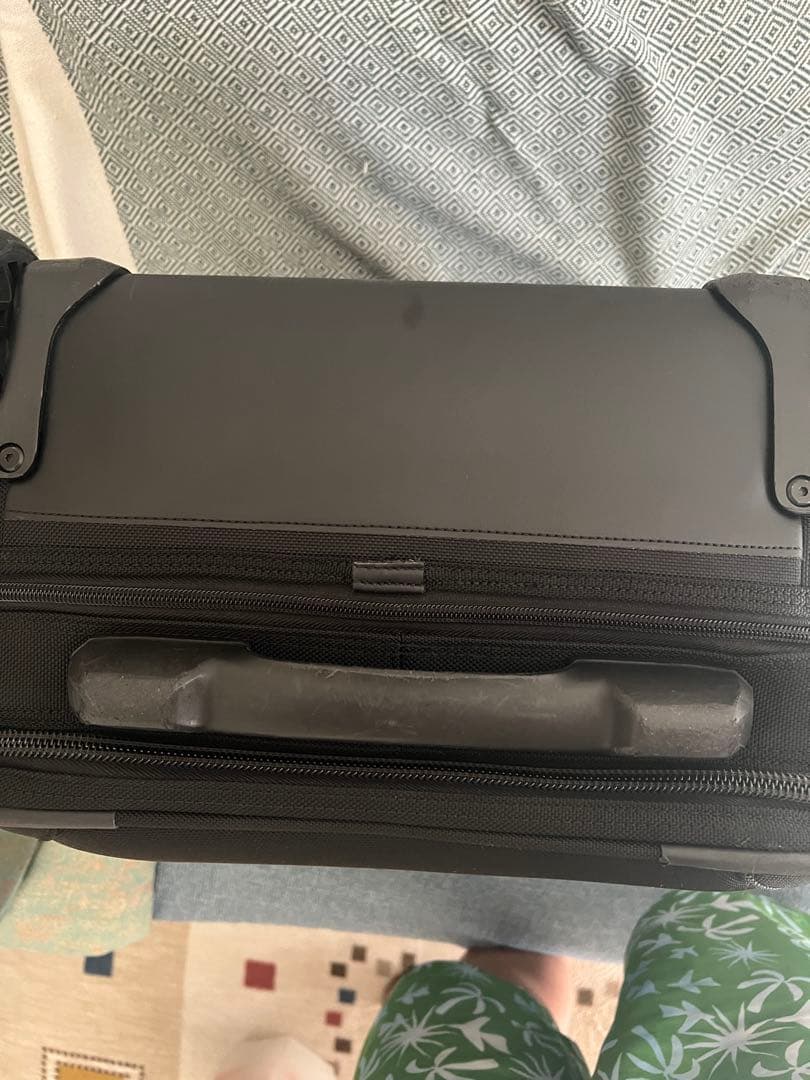 ヴィクトリノックス製スーツケース - 清潔で丁寧に使用された高品質モデル