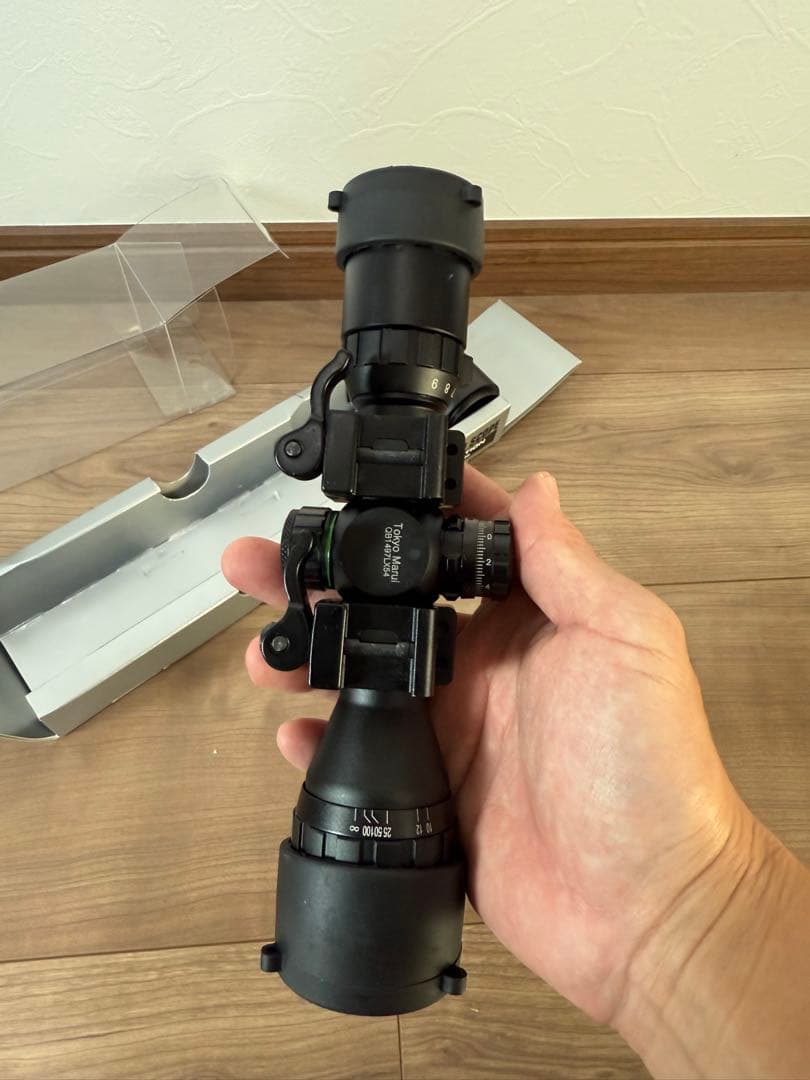 東京マルイ　イルミネーテッドショートズームスコープ