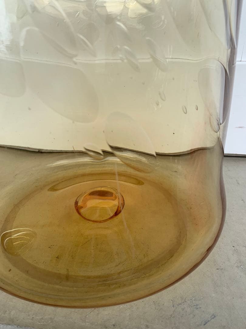 気泡ガラス　特大ビアジョッキ型　鉢　ガラスインテリア　花瓶　レトロ