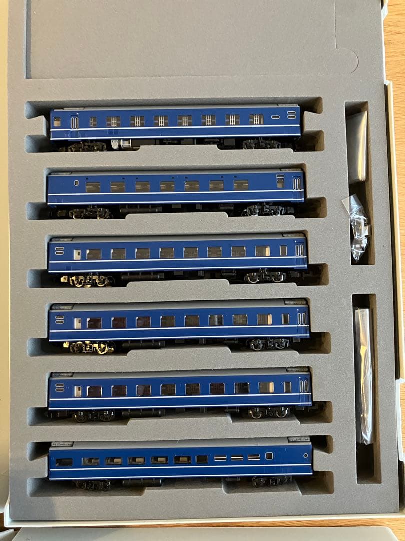 TOMIX 14系14形特急寝台客車(さくら)　基本+増結+牽引（EF65）