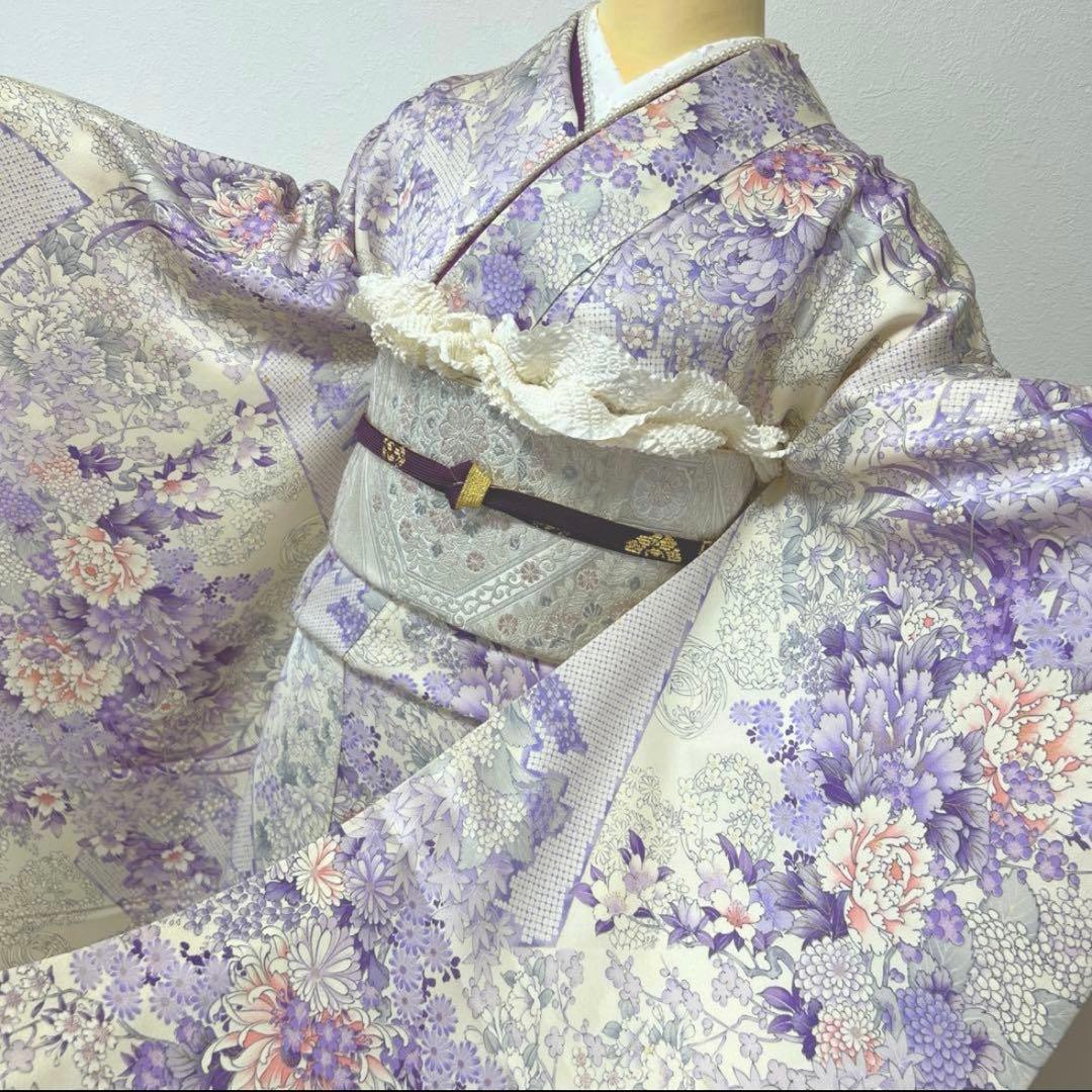 振袖フルセット 正絹 薄紫 白 オフホワイト 金彩 総柄 フェミニン