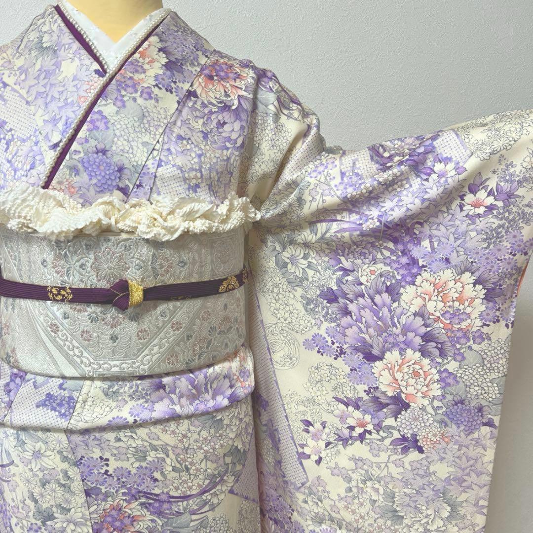 振袖フルセット 正絹 薄紫 白 オフホワイト 金彩 総柄 フェミニン
