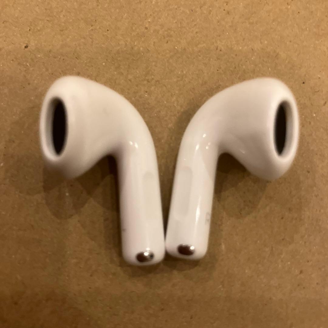 Apple AirPods4本体・充電ケース付き(ノイズキャンセリングなし)