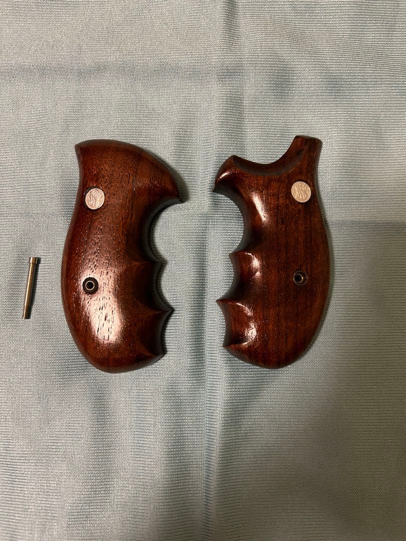 絶版【コクサイ】s&w M64モデルガン+交換用木グリ