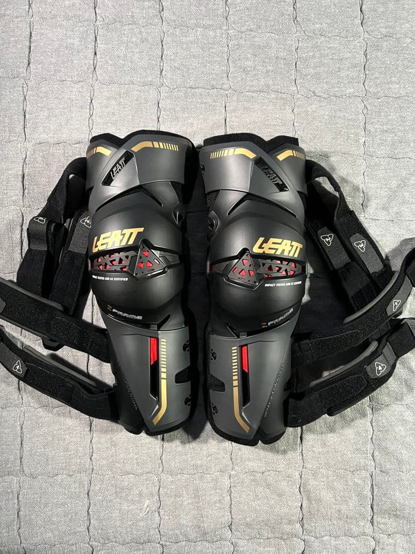 Leatt Z-Frame ニーブレース Lサイズ ブラック