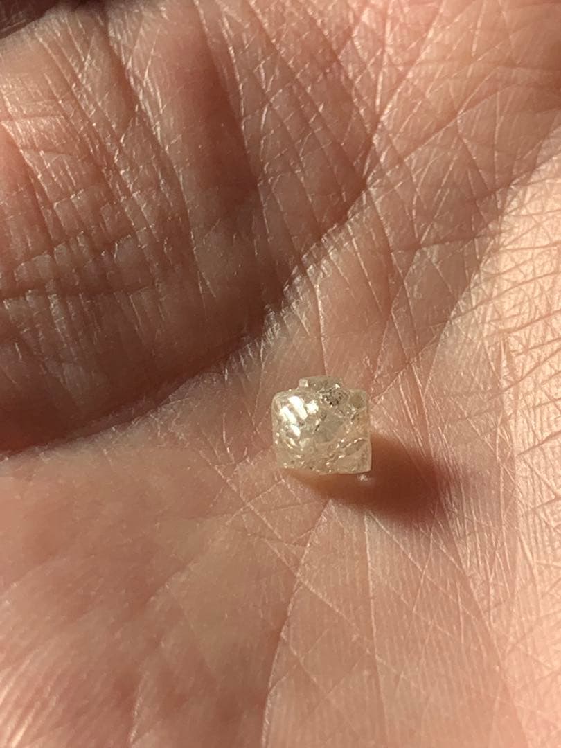特大ダイヤモンド　原石　1.55ct 隕石ダイヤモンド　ダイア　ルース　化石