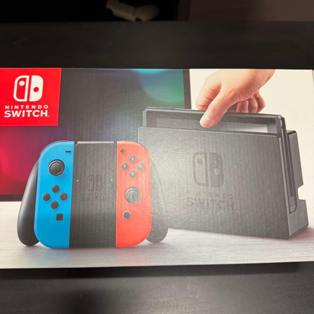 美*様 i*u様 【美品】Nintendo Switch 本体 青/赤 Joy-