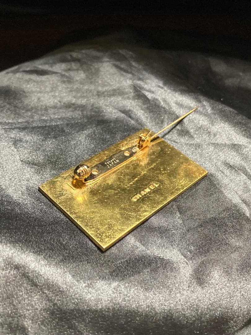 シャネル プレート ブローチ ココマーク ロゴ ゴールド GP