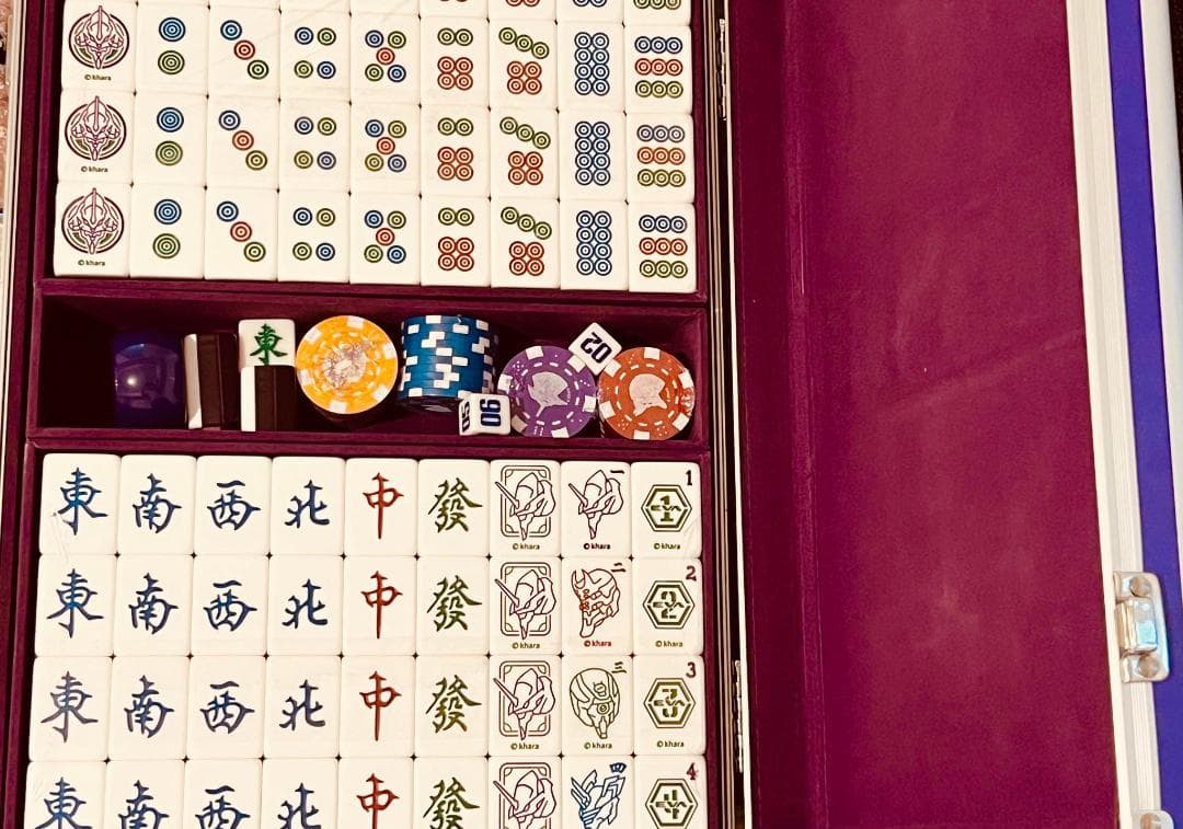 新春セール　海外コンビニコラボ公式限定商品　《エヴァ》麻雀セット　新品