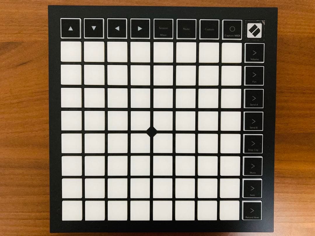 Novation Launchpad X 付属ソフト使用可能