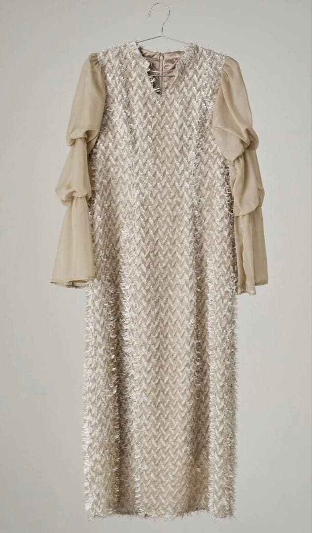 【美品未使用】niana デザインスリーブシャギードレス 結婚式