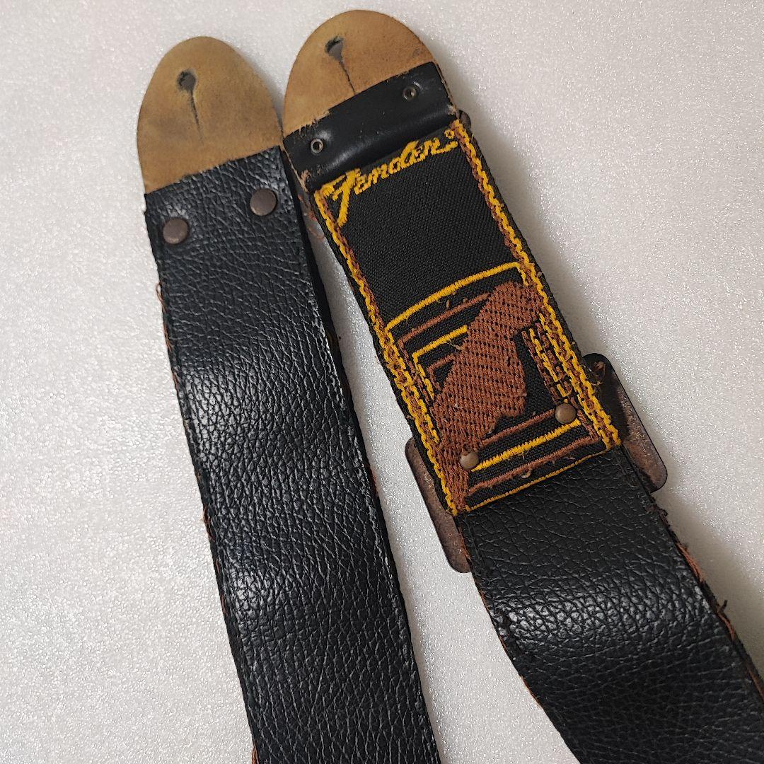 最初期　モノグラム　ストラップ　横ロゴ　逆ロゴ　ヴィンテージ　メタルバックル