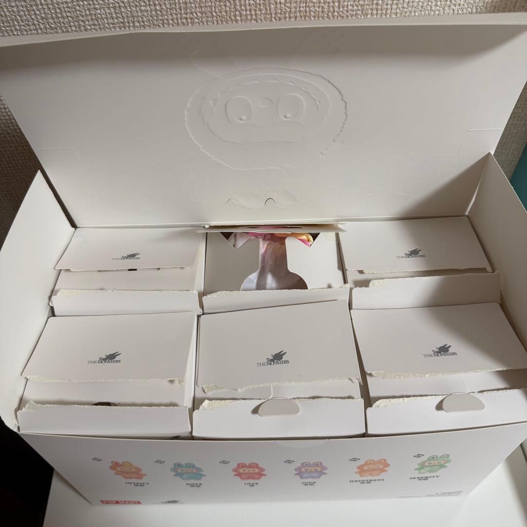 POP MART Big into Energy ラブブ　BOXアソート　正規品