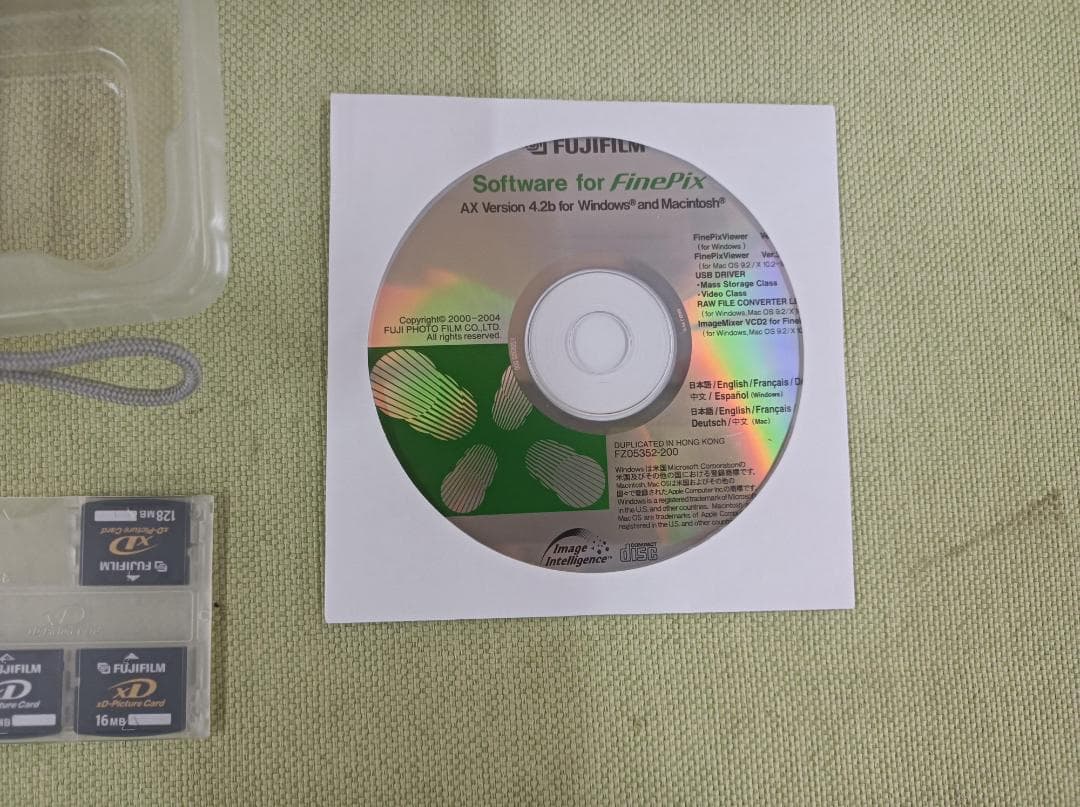 都《AEREN》Fujifilm FinePix F440　デジタルカメラ　動作