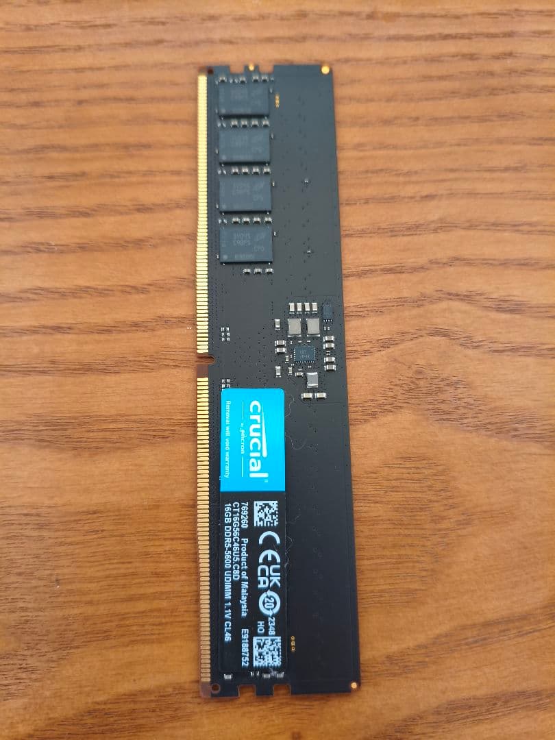 Crucial 16GB DDR5 5600MHz メモリ