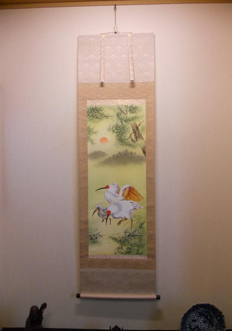 掛け軸 関口雄峯 朱鷺之図 トキ 絹本 希少 軸装 茶道具 掛軸 美品 です。