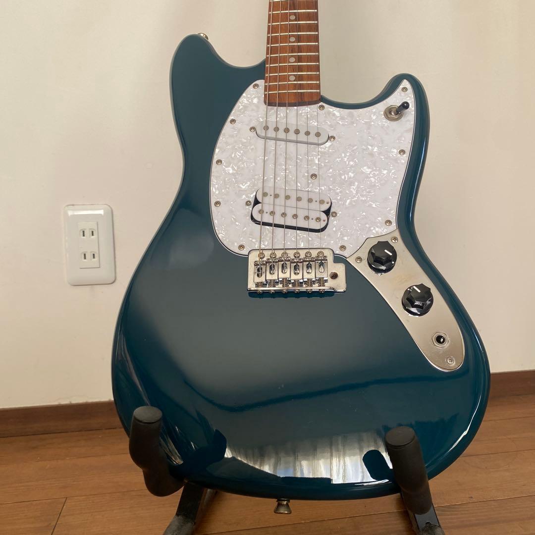 BACCHUS バッカス　エレキギター　ムスタングタイプ