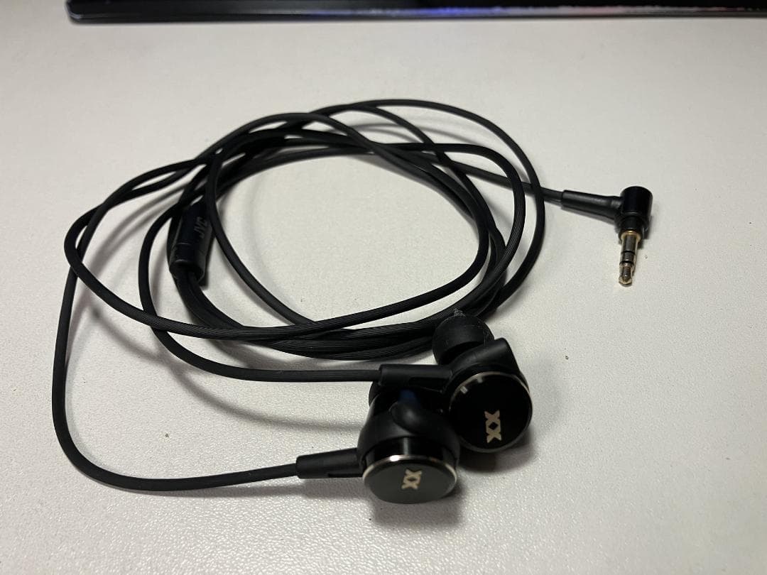 JVC FX99X-B 重低音 有線イヤホン 送料込み！