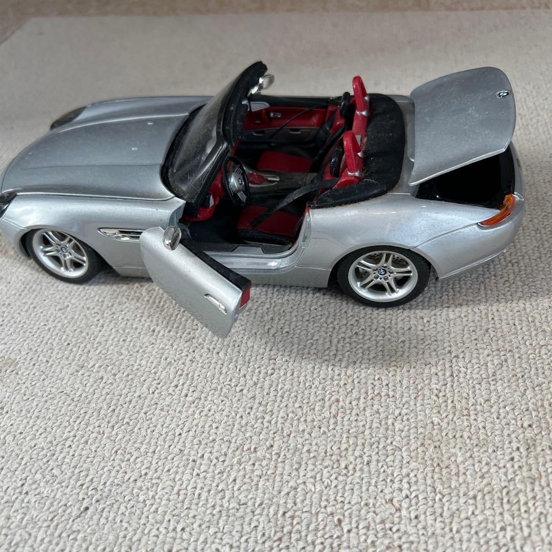 BMW Z8 ミニカー