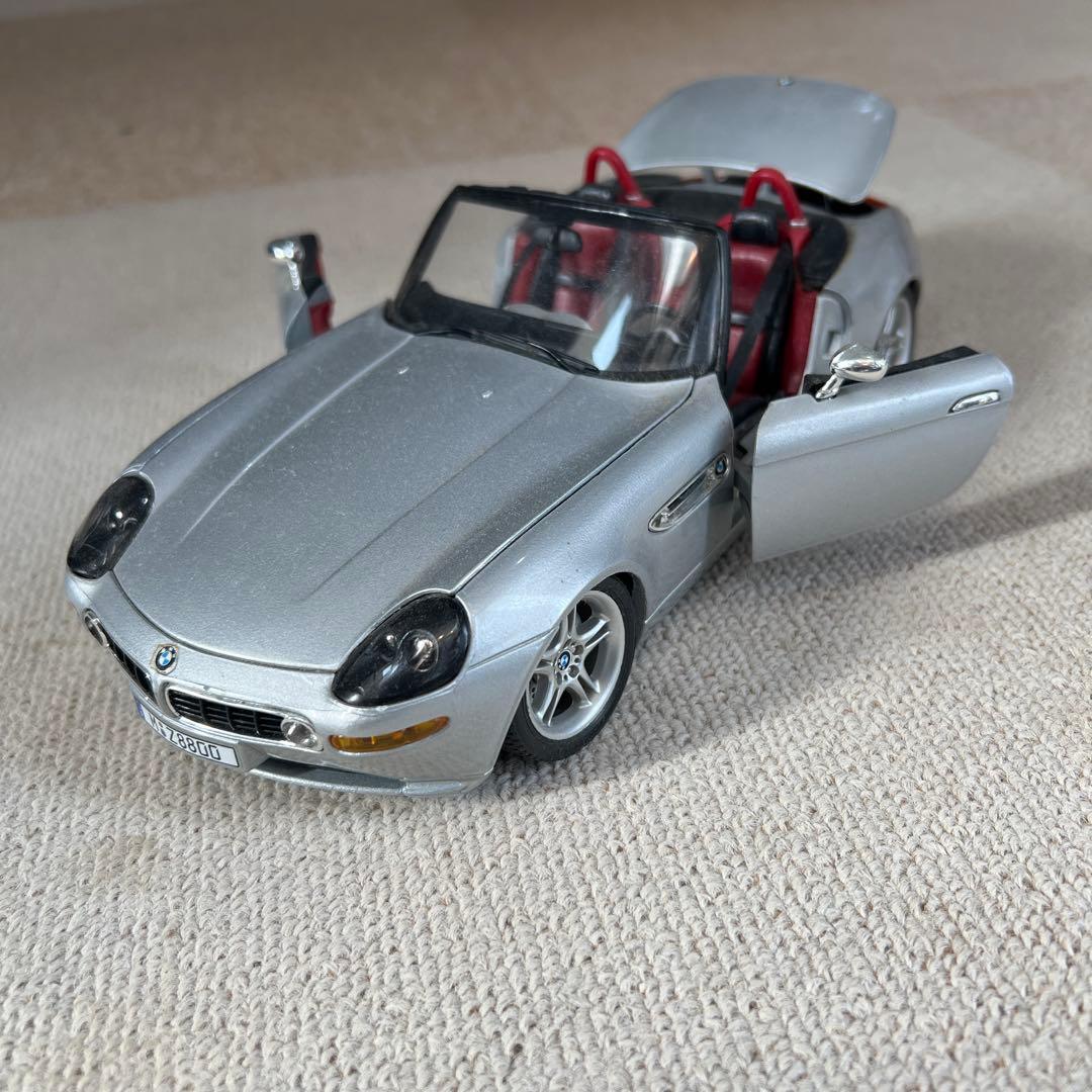 BMW Z8 ミニカー