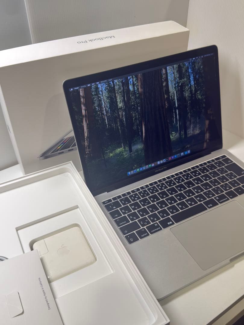【美品】MacBook Pro 13\" A1708 シルバー　バッテリー交換済