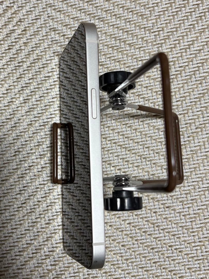 Apple iPhone 13 ホワイト 本体5000円値引き中！