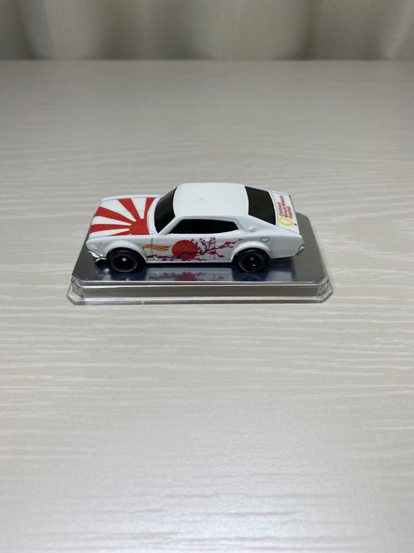 ミニカー HW NISSAN LAUREL 2000 SGX CHARITY CAR