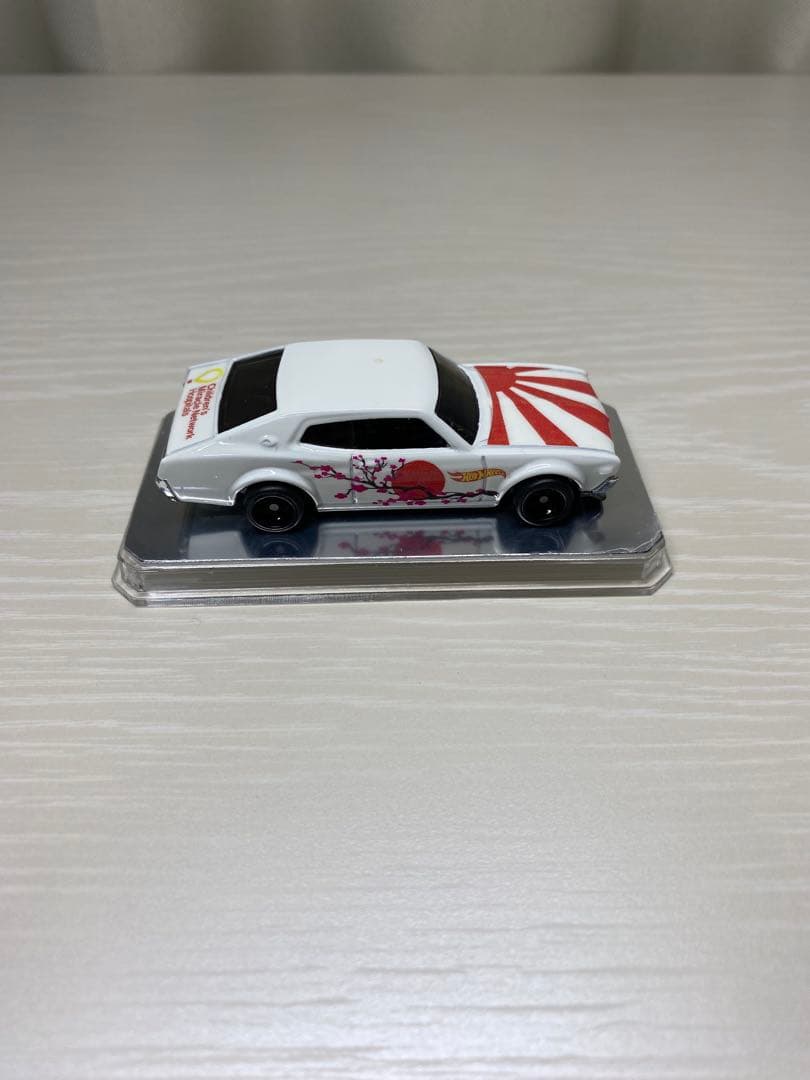 ミニカー HW NISSAN LAUREL 2000 SGX CHARITY CAR