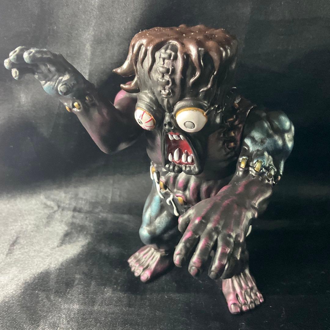 腐乱人 暗黒生体バージョン フィギュア