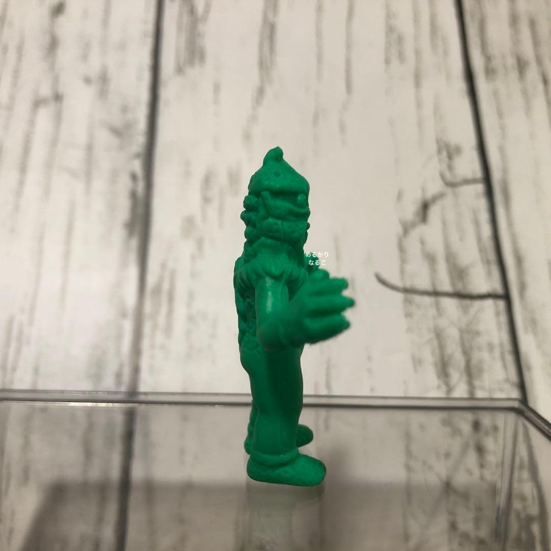 怪獣消しゴム レア ケムール人　緑色　フィギュア ウルトラマン ポピー
