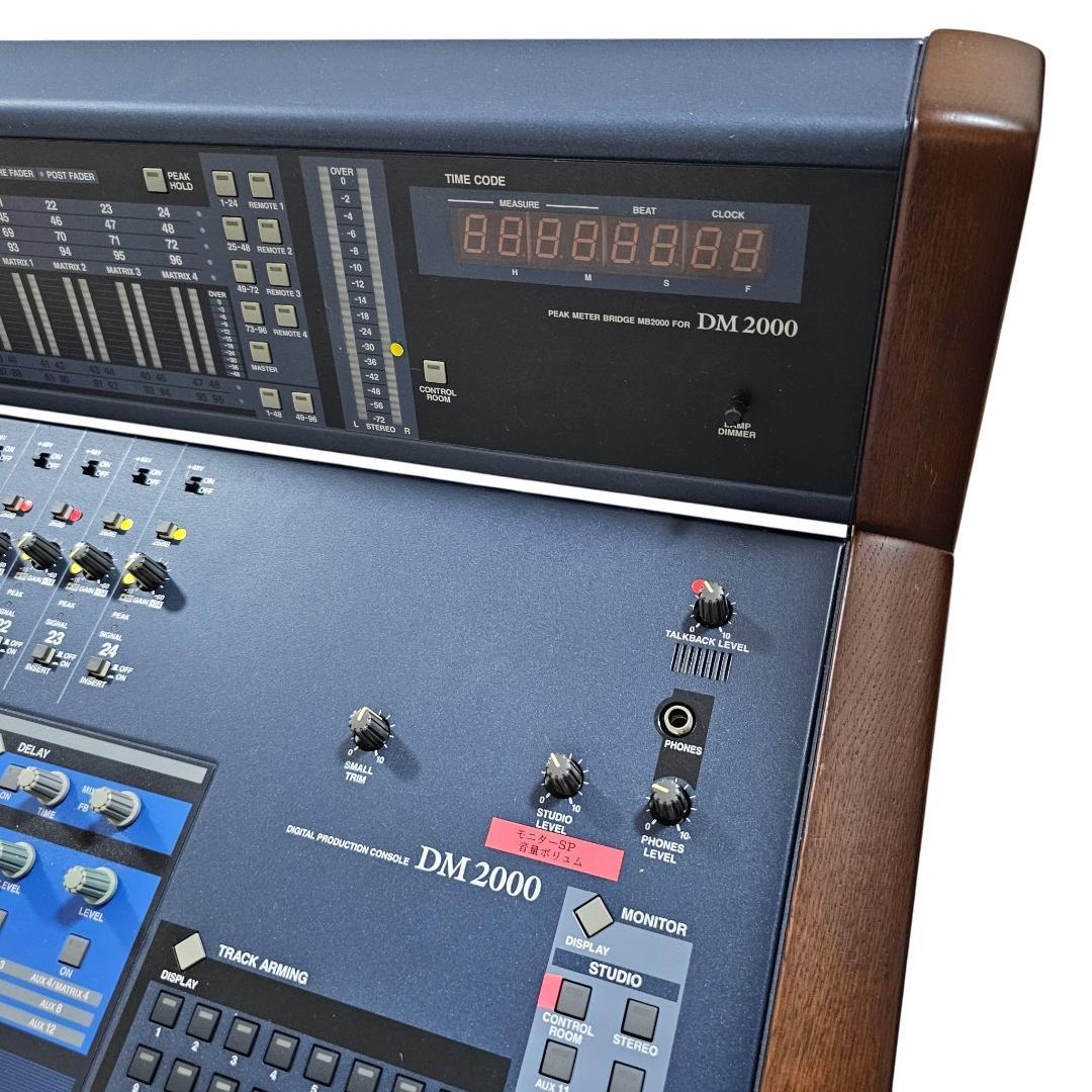 現状品 YAMAHA DM2000 デジタルミキサー MB2000付き ヤマハ
