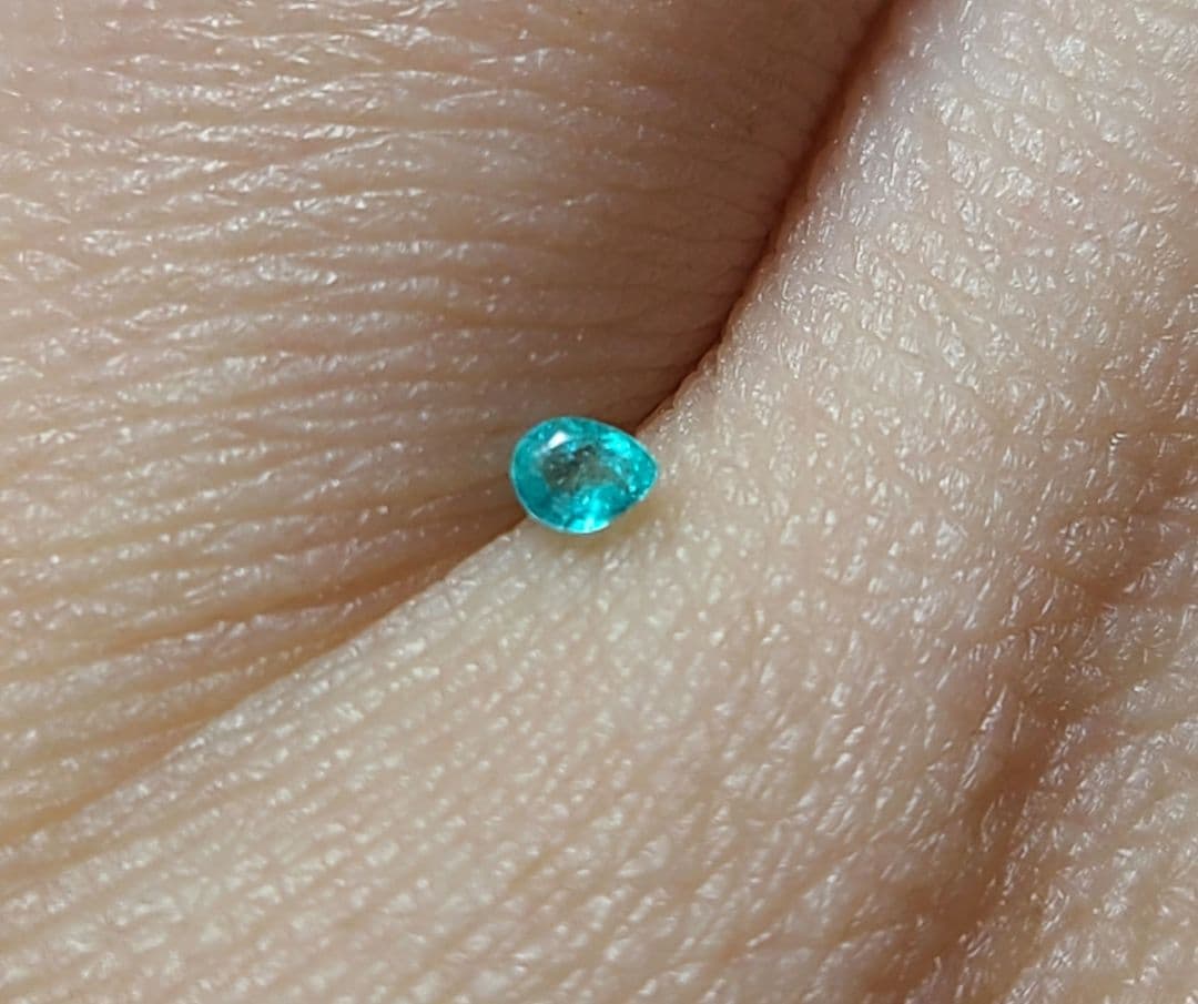 とても可愛いペアシェイプ!★ブラジルバターリャパライバトルマリン★オーダー受付中