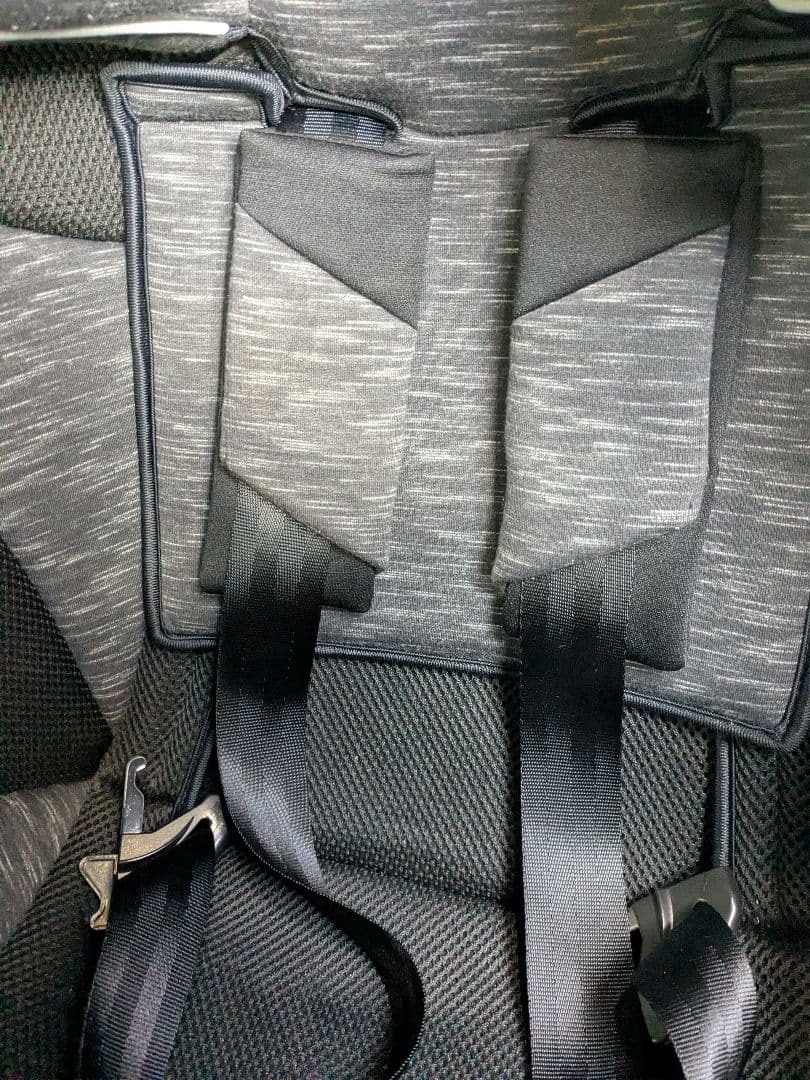 チャイルドシート　Smart Angel ターンレジェフィックスエスティー