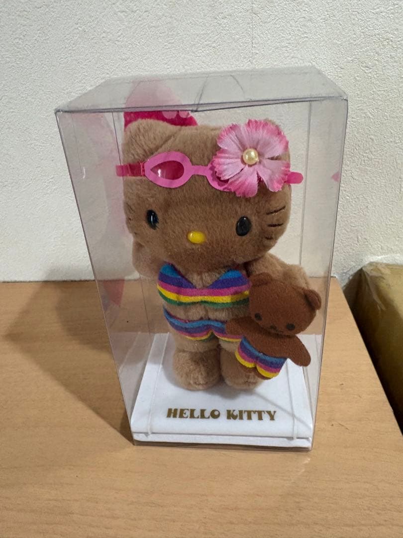 未開封 ハローキティ日焼けキティ マンスリードール サーフィン サーフボード