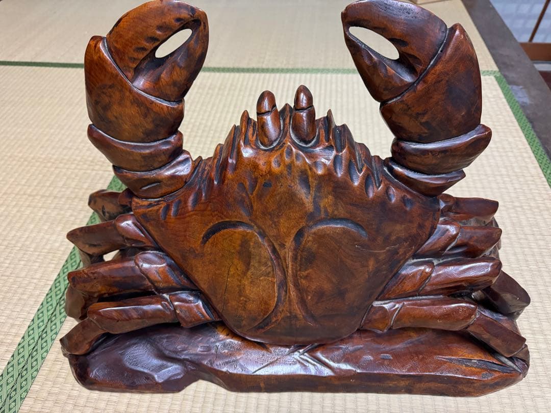 【貴重品】特大木製カニの彫刻 約40cm x 25cm