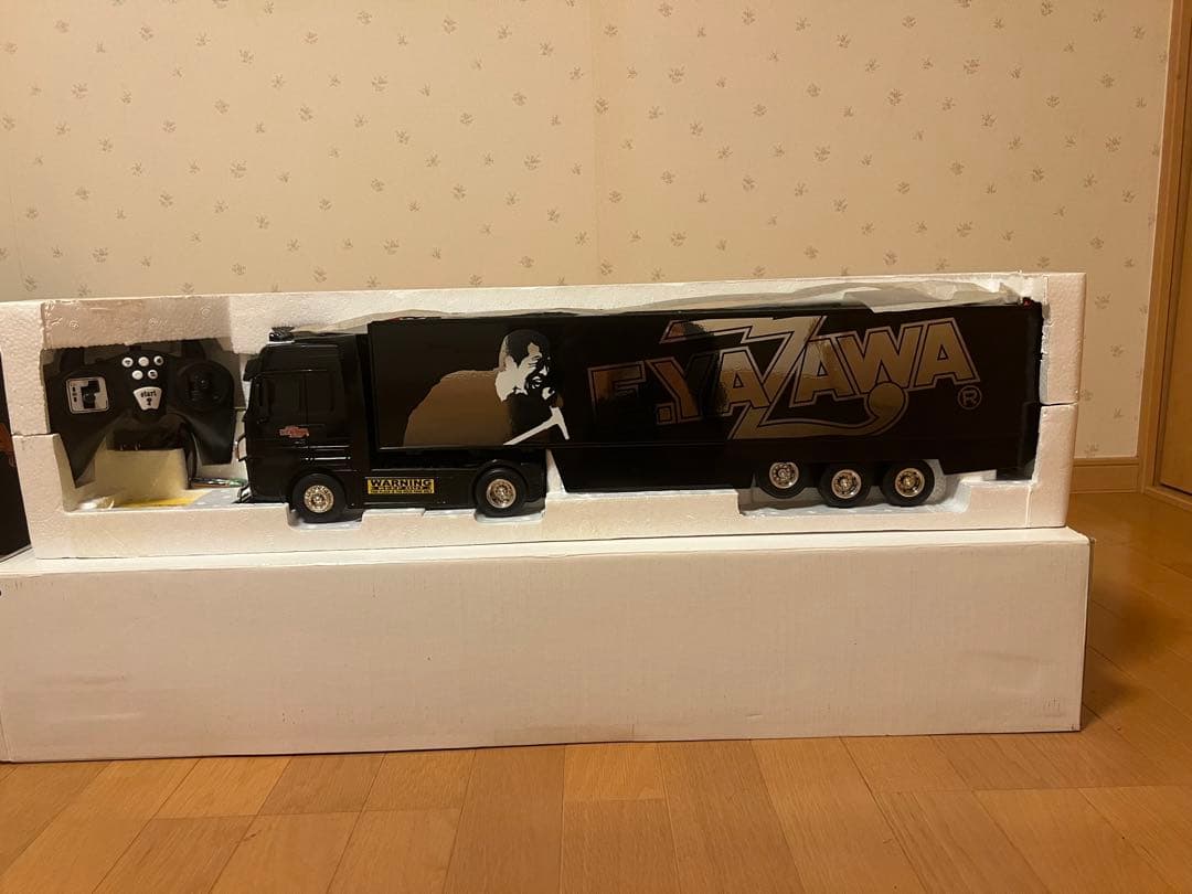 E.YAZAWA ラジコントランポ黒