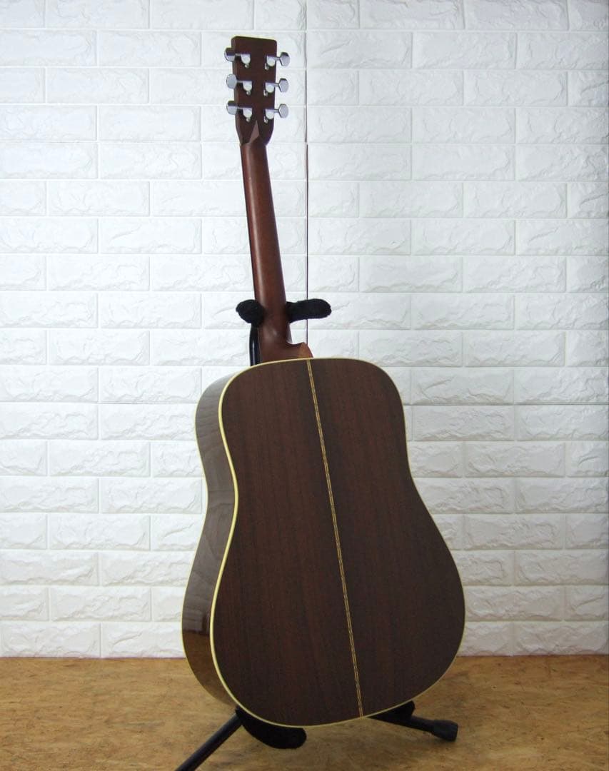 Martin CUSTOM アコースティックギター ハードケース付き D-28