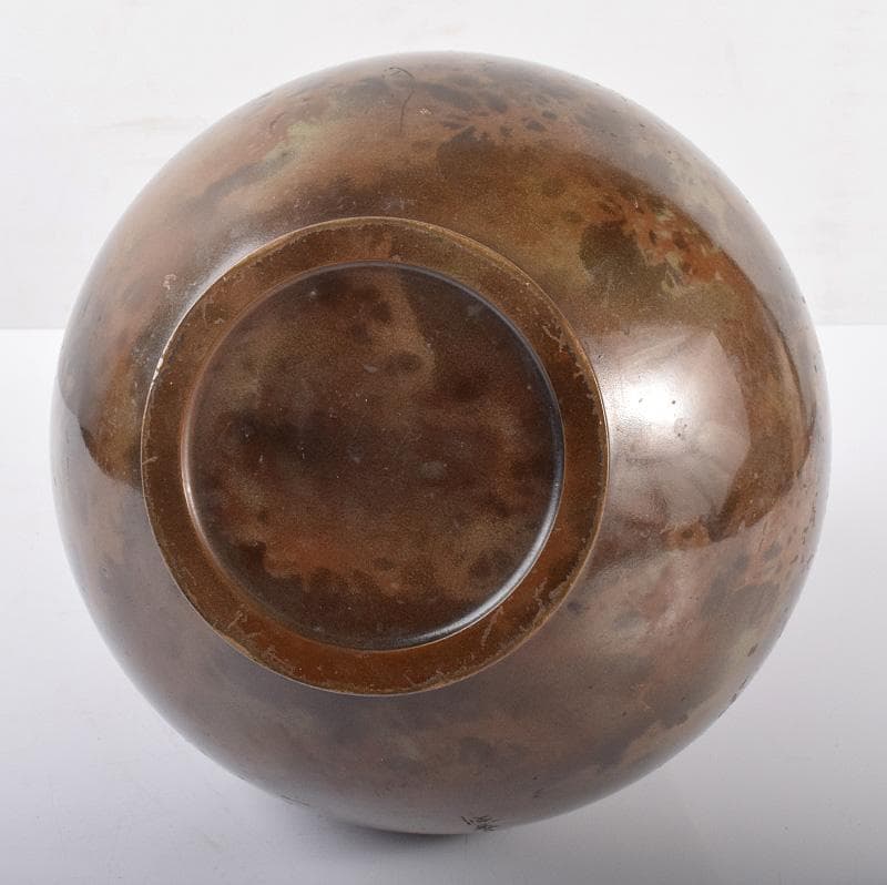 金工　省雲刻　古銅製　玉獅子雕　花瓶　M R3734