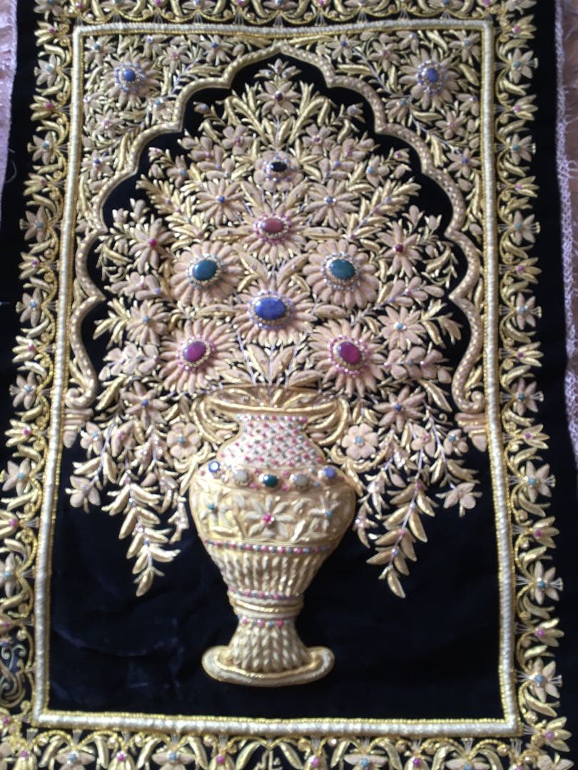 美品レア物タペストリー￼300個以上宝石と金糸刺繍絨毯 豪華一点物　ドバイ貴族