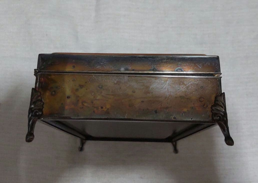 SILVER 銀製 煙草入 新品 宝石箱　正広刻　三越製　菊　草花図