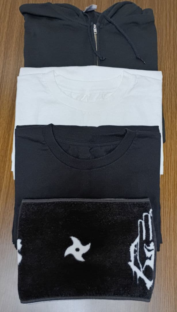 真天地開闢集団ジグザグ　パーカー＋Tシャツ２枚＋タオルセット＋おまけ