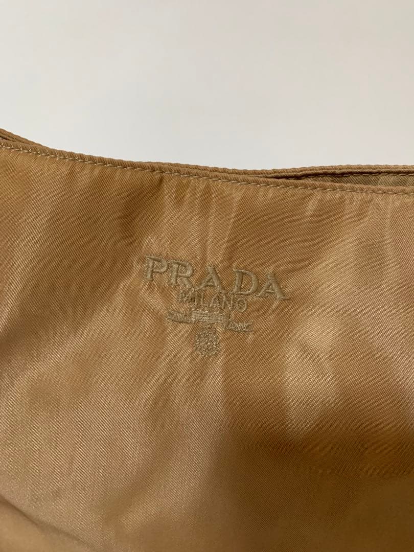 プラダ　チェーンショルダーバッグ　ハンドバッグ