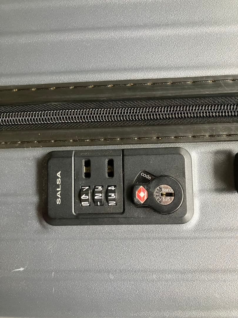 丸*猫様 RIMOWA リモワ サルサ ポリカーボネート スーツケース 軽量 希