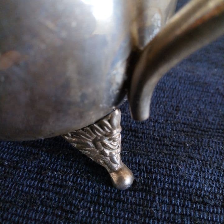 脚付きティーポット＆シュガーポットセット ビンテージ品 バラのレリーフ