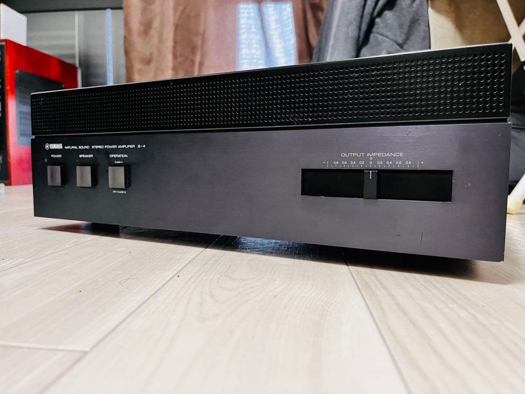 YAMAHA B-4 パワーアンプ